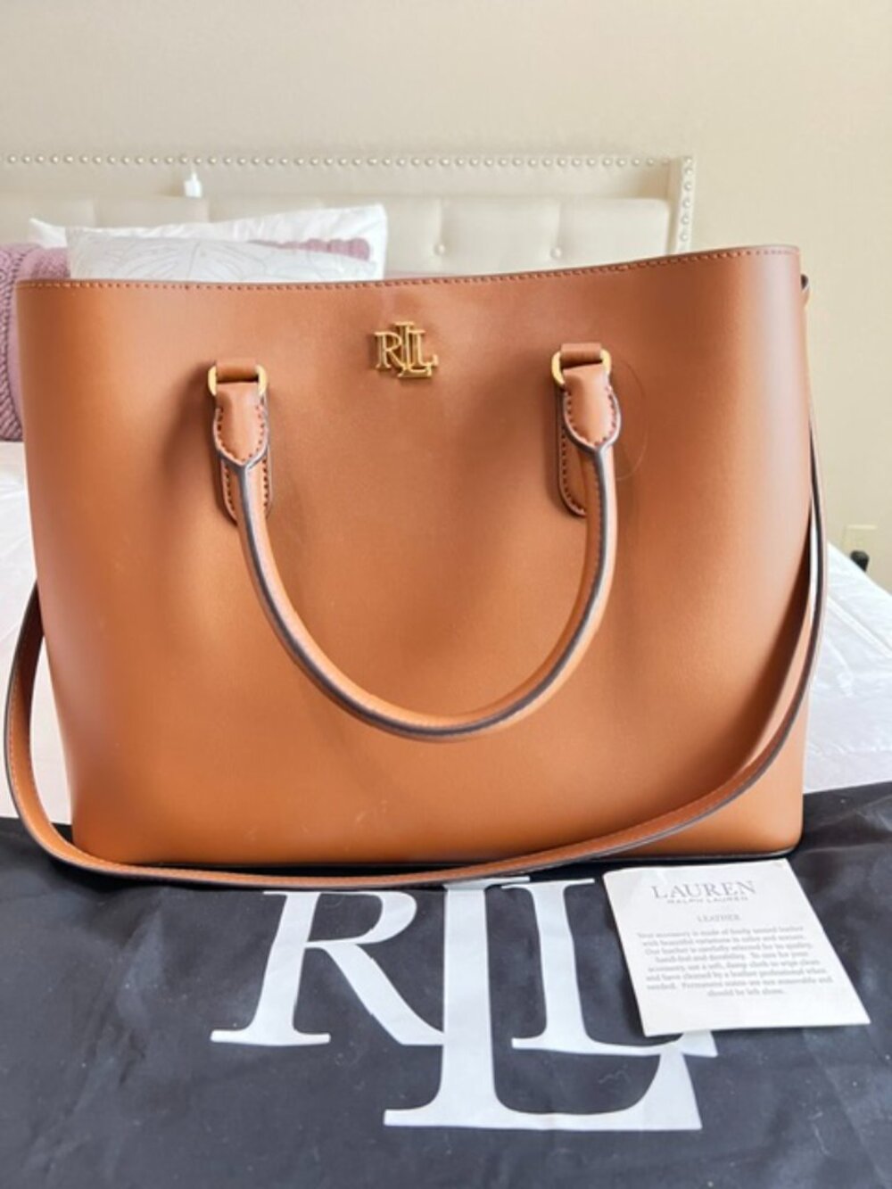 Ralph Lauren Leather handbag, brown color.
